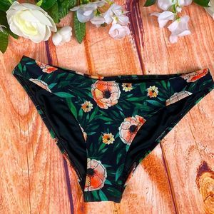 Cupshe Low Cut Floral Bikini Swimsuit Bottom 1647